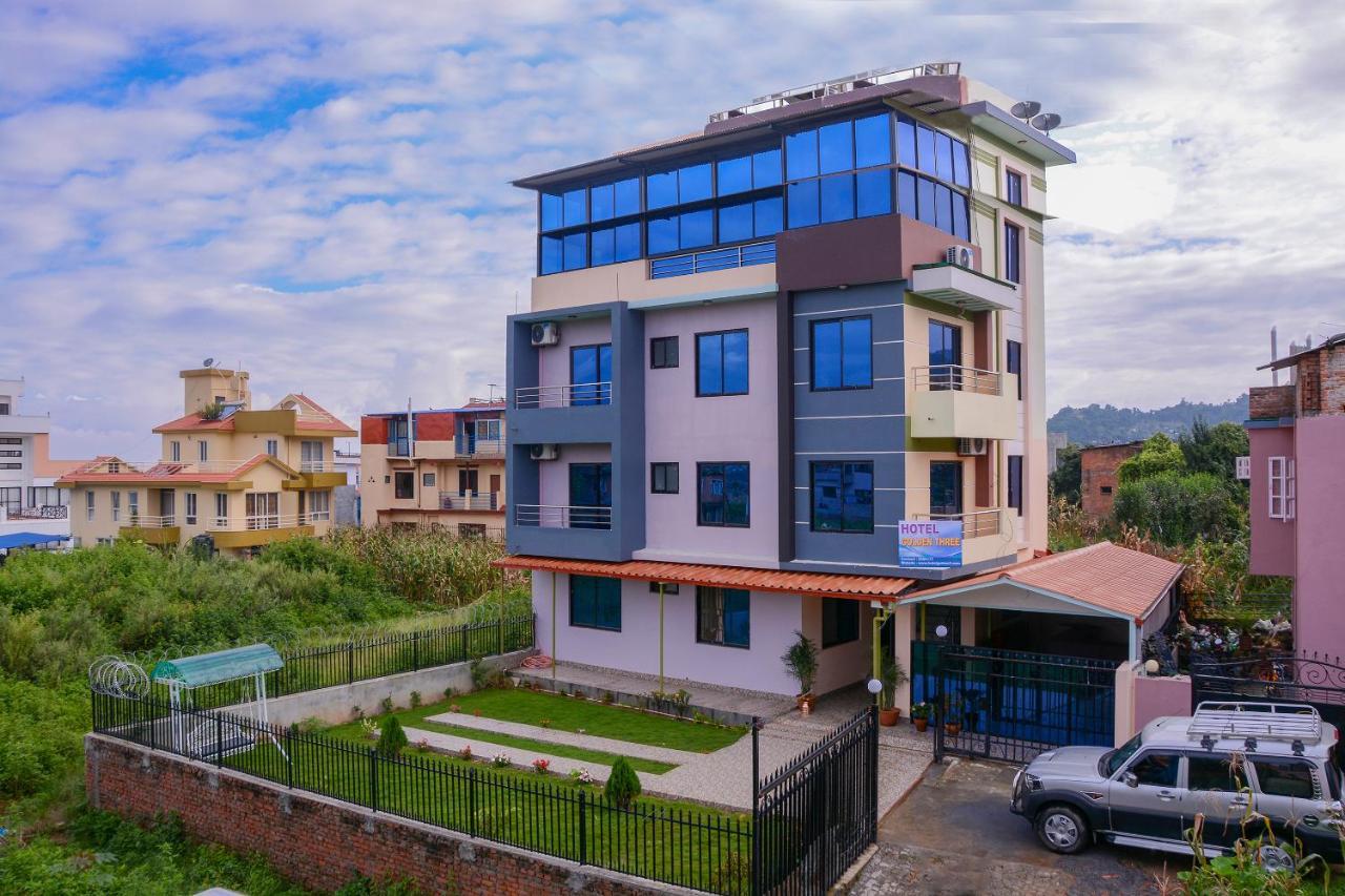 Hotel Golden Three Godāvari Exterior foto