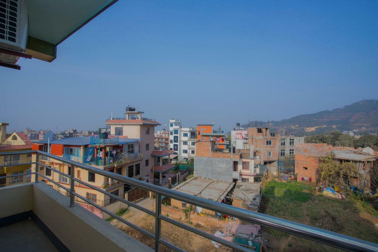 Hotel Golden Three Godāvari Exterior foto